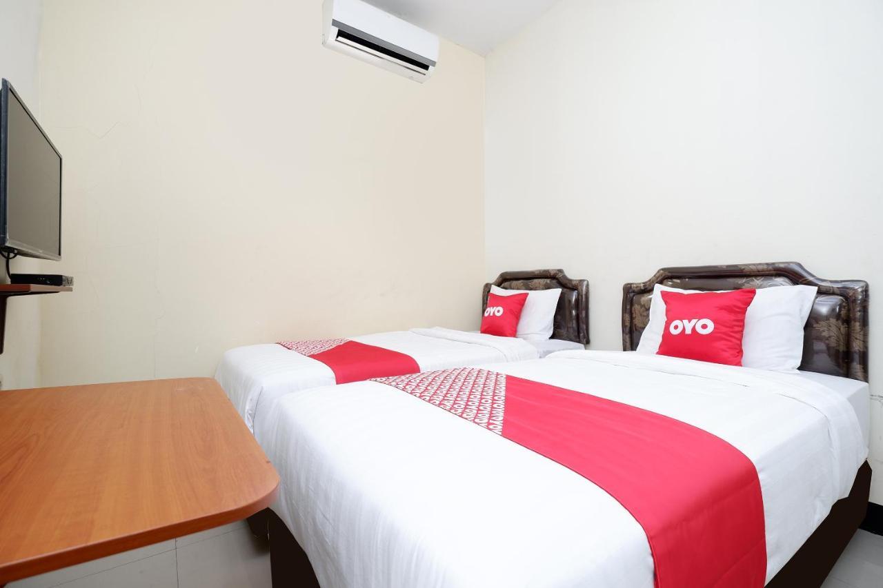 Oyo 1815 Gatsu Residence Semarang Exterior foto