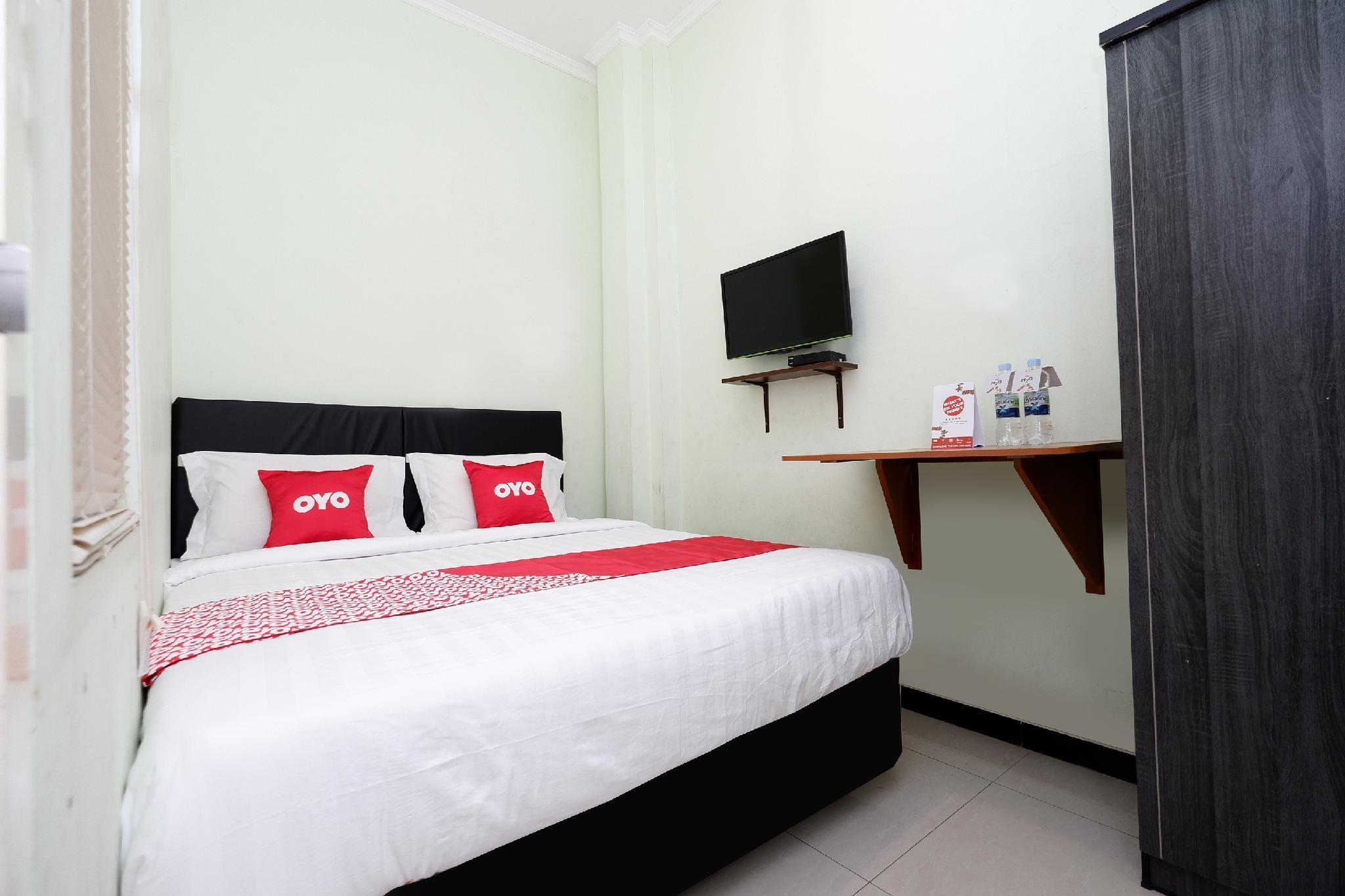 Oyo 1815 Gatsu Residence Semarang Exterior foto